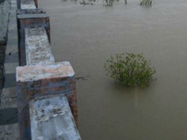 தடுப்பணை உயரம் அதிகரிப்பு தடுப்பணை உயரம் அதிகரிப்பு