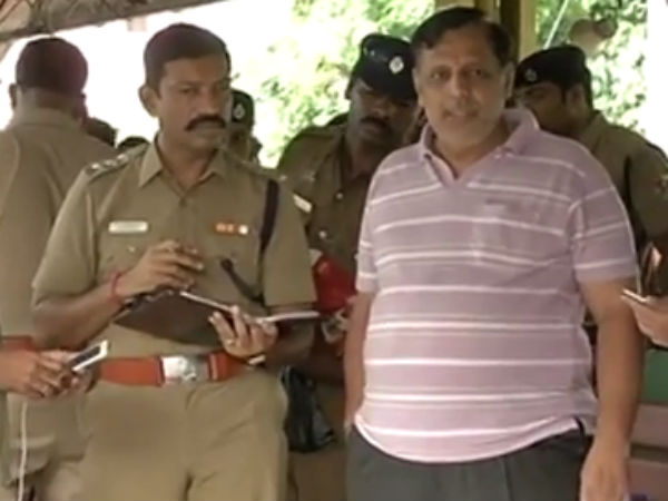 போலீஸ் மீது கோபம் ஏன்? போலீஸ் மீது கோபம் ஏன்?