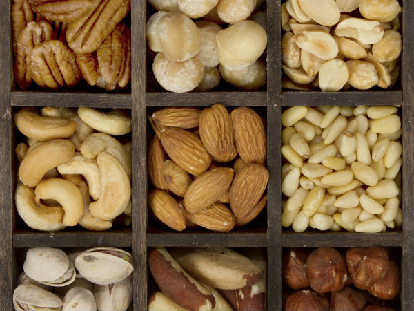 சிப்ஸ், கார சேவுக்கு டாட்டா... பாதாம் பருப்பு, உலர் பழங்களுக்கு மாறும்  இந்திய இளைஞர்கள்- சர்வே | Young Indians Snack On Almonds, Fruits When  Happy: Survey - Tamil Oneindia