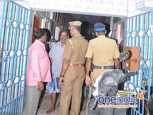 போலீஸ் உத்தரவு...