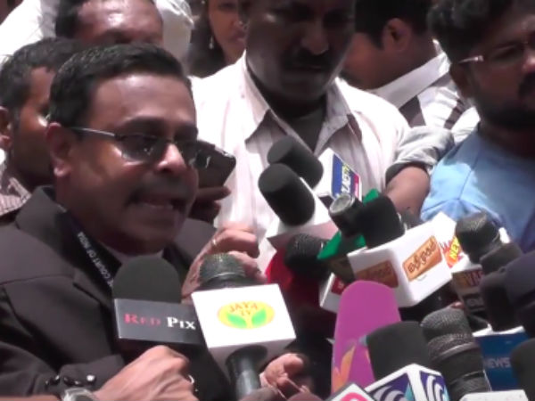 வக்கீல் பேட்டி