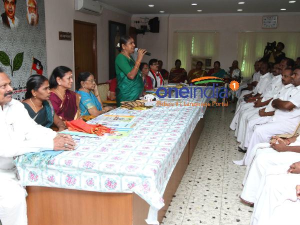 முதல்வருக்கு பாராட்டு