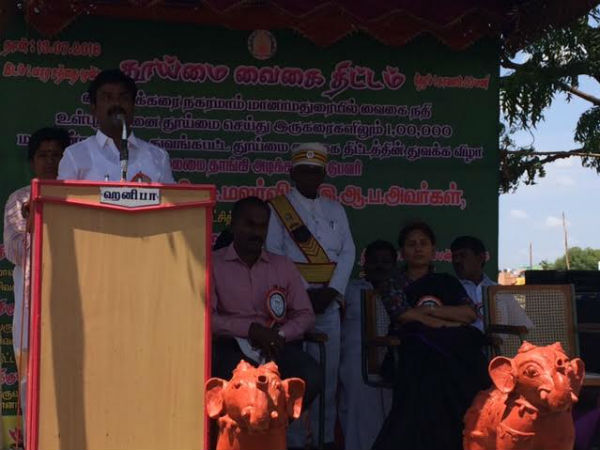 1 lakh trees plant along with Vaigai river