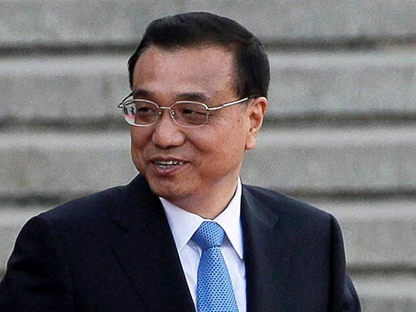 மூக்கை நுழைக்காதீங்க..