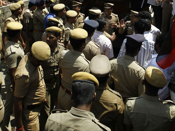 புது சீருடை புது சீருடை