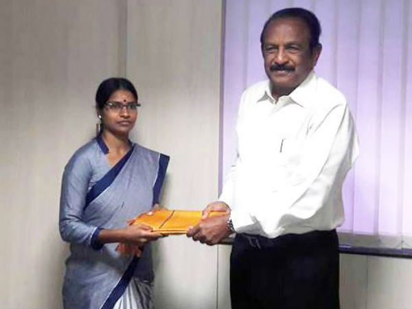 வீரலட்சுமியும் எஸ்கேப்