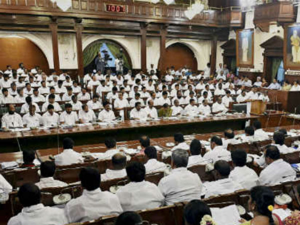 15 நாட்கள் விடுமுறை