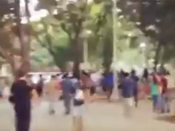 சுடுகாட்டில் சிக்கிய பெண்