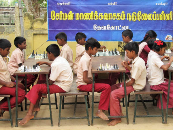 பள்ளி அளவிலான சதுரங்க போட்டி 