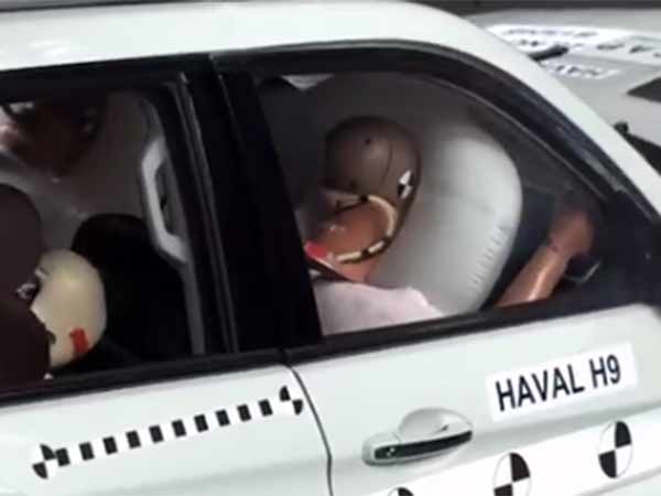 கற்பனை மனிதர்...