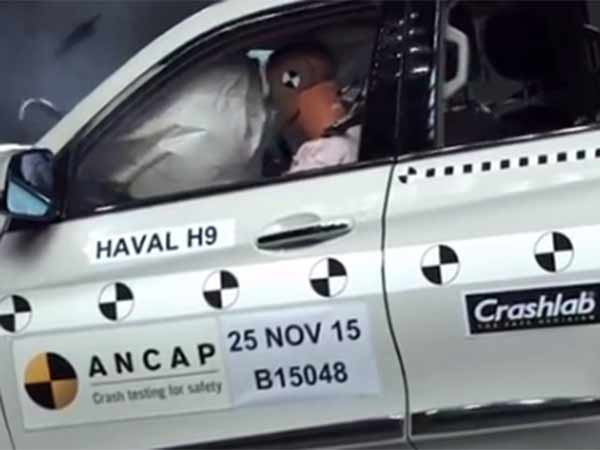 கழுத்தே கிடையாது...