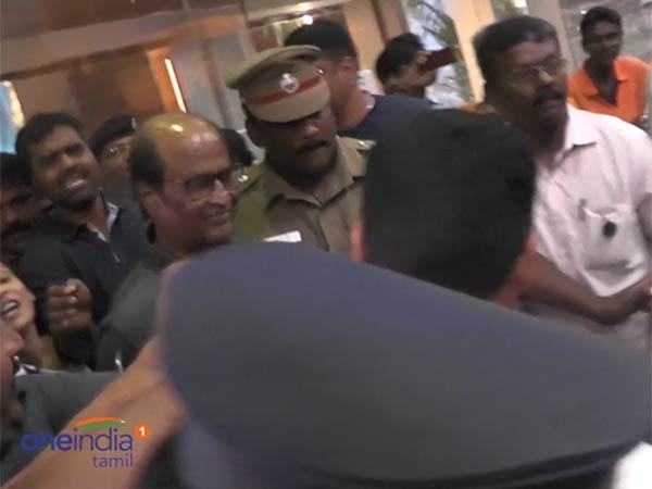 சென்னை திரும்பினார்... சென்னை திரும்பினார்...