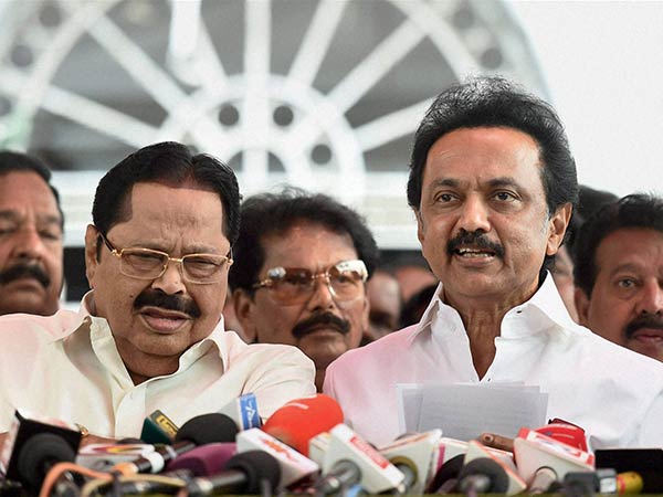 மல்லுக்கட்டிய ஸ்டாலின்