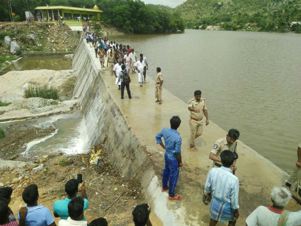 AP police attempts to fabricate PM report of farmer Seenu