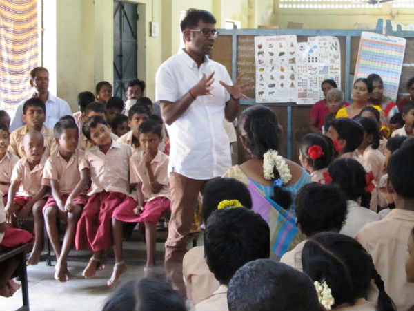 படிப்பு சடங்காகக் கூடாது
