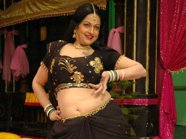 கவர்ச்சி நடனத்திற்காகவே ஓடிய படங்கள்
