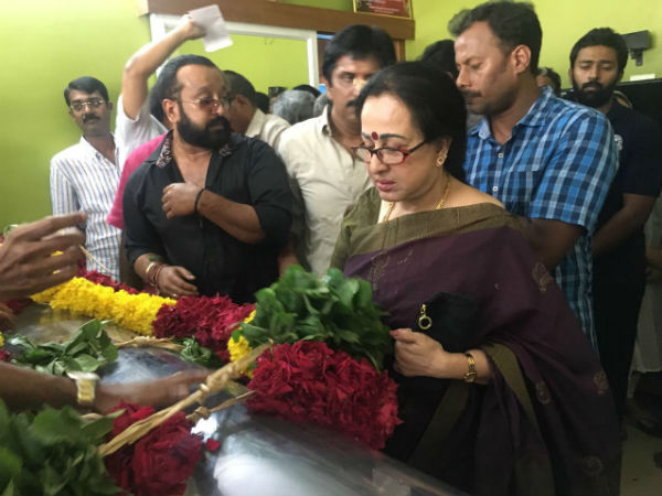 ஜெயமாலினியின் அக்கா