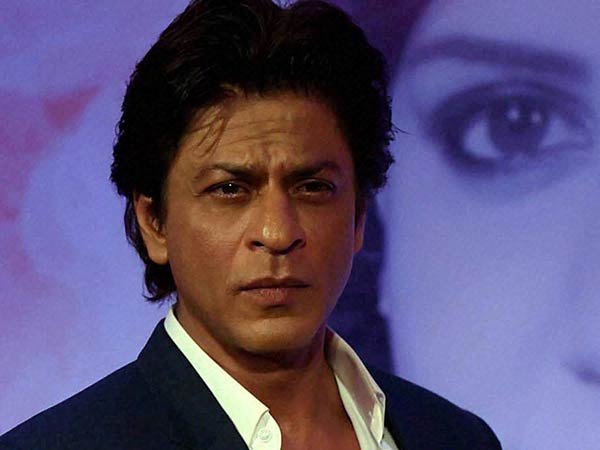 தடுத்து நிறுத்தப்பட்ட ஷாருக்