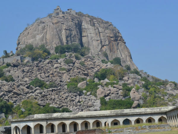 செஞ்சிக் கோட்டையில் 