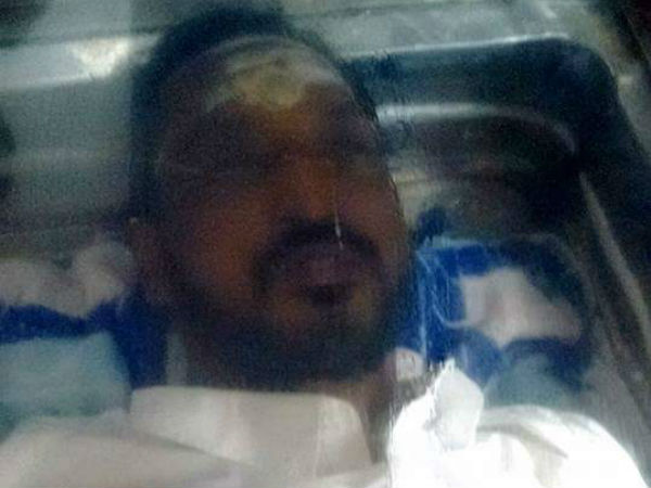 எளிமைக்கே பழக்கப்படுத்தியுள்ளோம் 