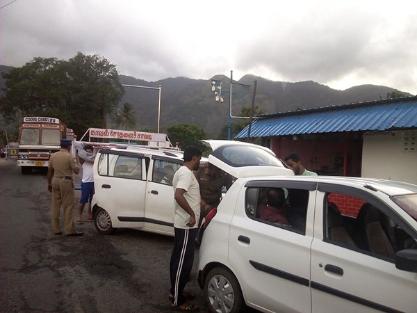 Alert At Tamil Nadu-kerala Border