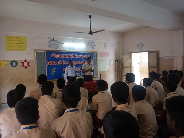 Self Confidence program me held in Karaikudi school