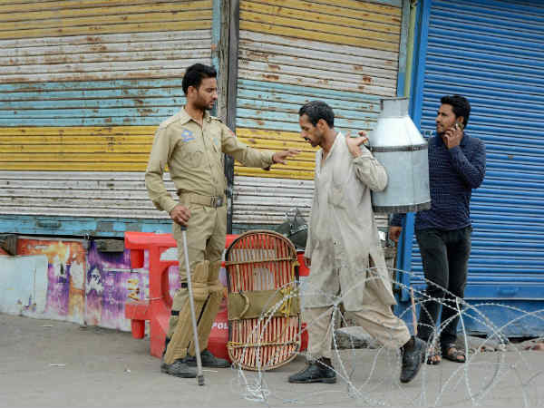 Curfew lifted in parts of Srinagar