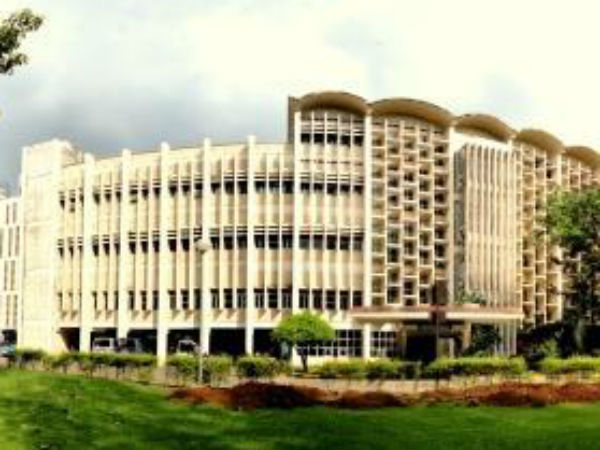 கட் அடிப்போர்தான் ஜாஸ்தி 