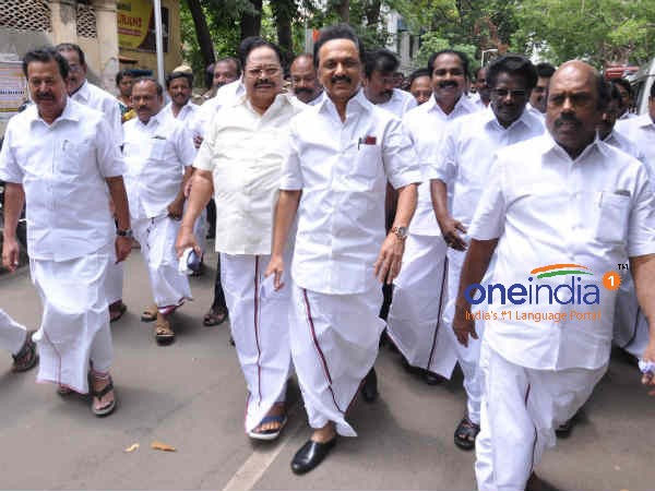 79 எம்.எல்.ஏக்கள் சஸ்பெண்ட் 