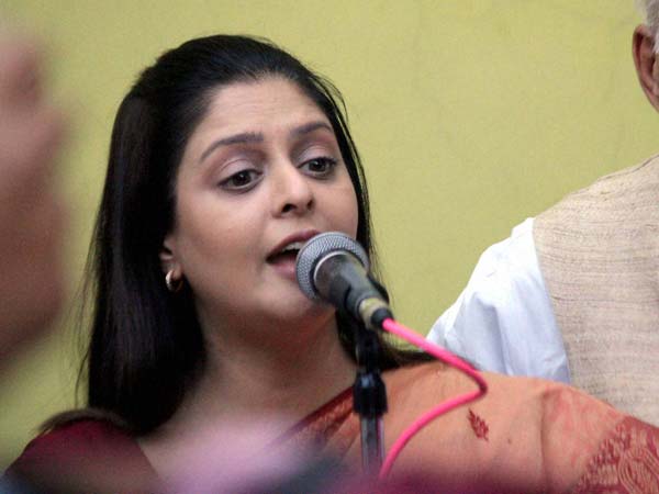மத்திய அரசு மீது பாய்ச்சல்