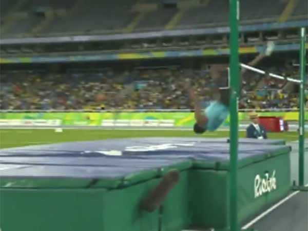 சாதனையைப் பாராட்டுங்கள்