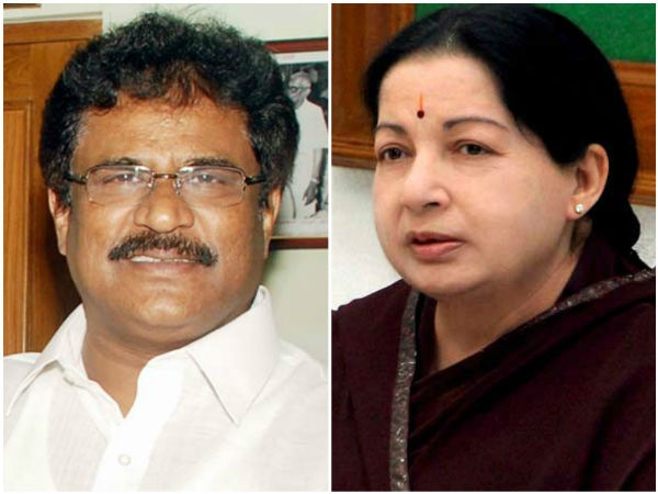 ஜெயலலிதாவின் குட்புக்