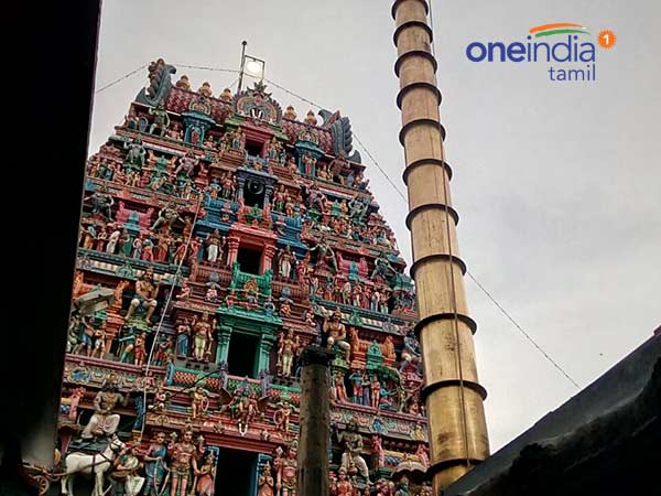 கம்பீரமாய் காட்சி தரும் இறைவன்