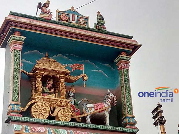 குடும்பத்துடன் கிருஷ்ணர்