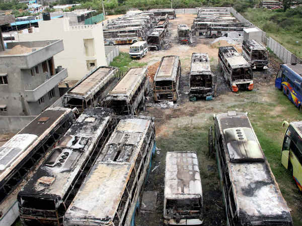 சந்தோஷம் பாராட்டு