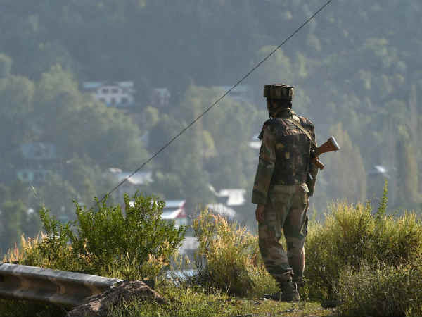 மோடி கையில் சுவிட்ச்