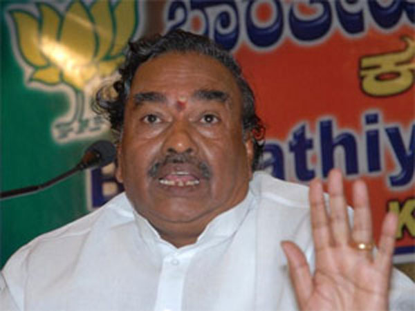 Karnataka lost 40 thousand worth assets due to the Cauvery protests, says Eswarappa