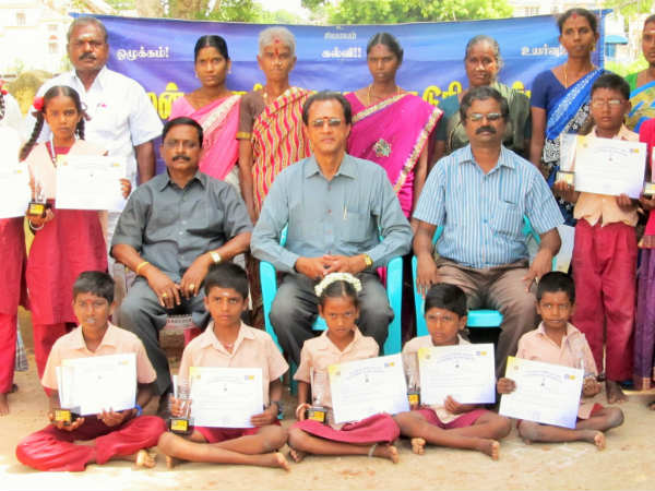 Chairman Manickavasagam school students honoured