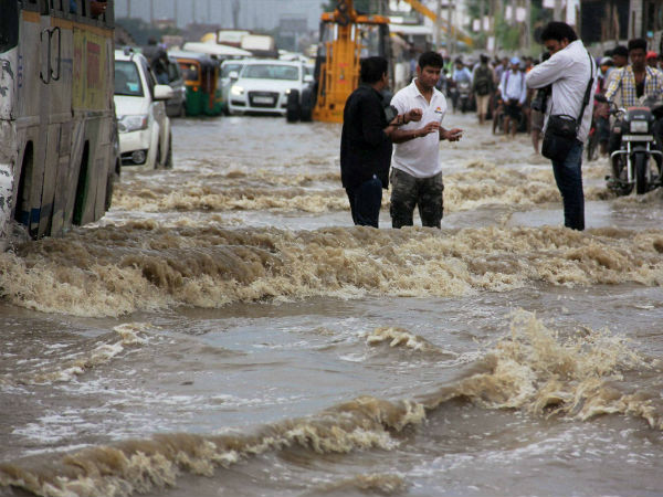 Heavy rains in Delhi for 2 days