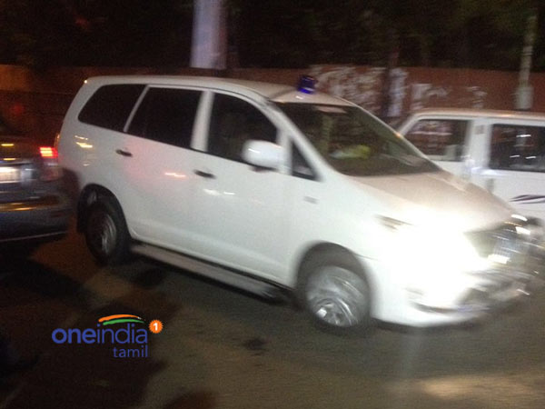 jayalalithaa admited in hospital 