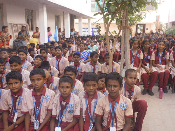 Karaikudi school celebrates Teachers day