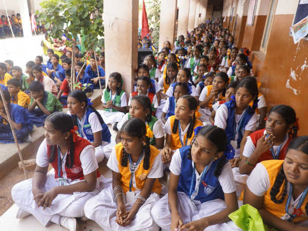 Karaikudi school celebrates Teachers day