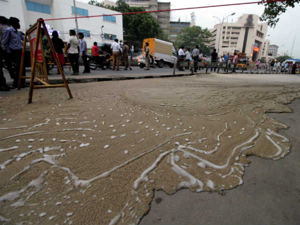 Overflowing sand creates tension in Mount Road 
