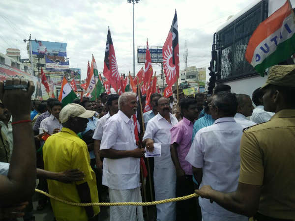 #Bharat bandh: Rail roko hits Chennai