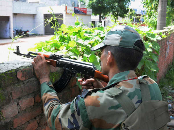 பொறுப்போடு இருக்க வேண்டும்