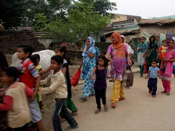 போர் மேகம்..