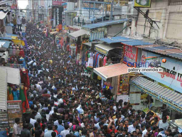 மாறுவேடத்தில் போலீஸ்