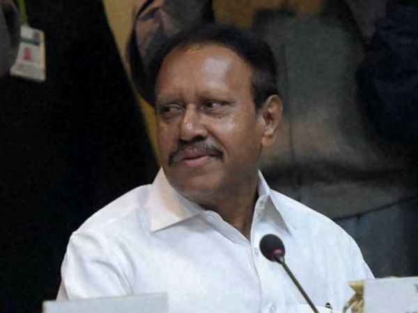 தம்பித்துரை ஆதிக்கம்