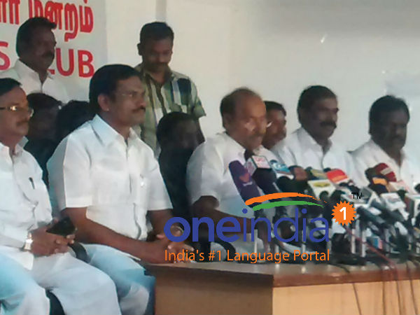 ஜனநாயகப் படுகொலை