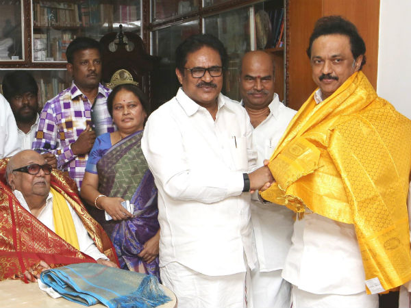 செக் வைத்த கருணாநிதி 